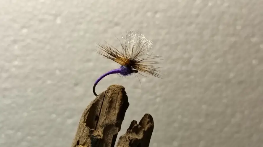 Klinkhåmer emerger pattern